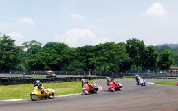Mau Geber Skutermu di Balap Scooter Prix 2025? Simak Daftar Kelas dan Kategorinya