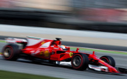 Pecundangi Duo Mercedes, Vettel Kampiun GP Australia
