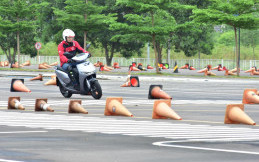 Penasaran Harga Sepeda Motor Listrik Honda Icon e: dan CUV e:? Nih, Simak