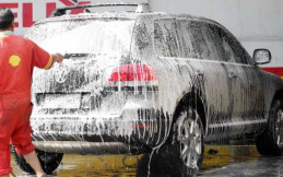 Mencuci Mobil Tiap Hari Tidak Disarankan, Berikut Penjelasannya