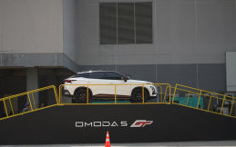 Chery Omoda 5 GT FWD dan AWD Resmi Diperkenalkan, Harga Mulai Rp 448 Juta