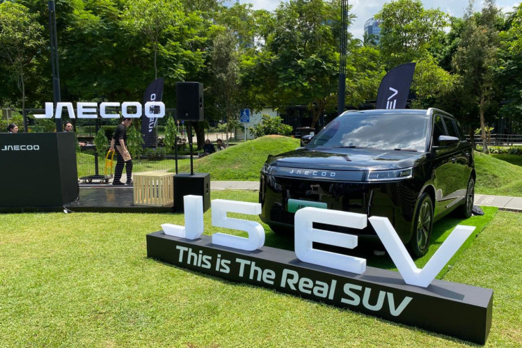 Perbedaan Jaecoo J5 EV Varian Premium dan Standard, Mulai dari Harga Hingga Fitur yang Disematkan