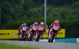Pembalap AHRT Dominasi Podium Kejuaraan ARRC Kelas AP250