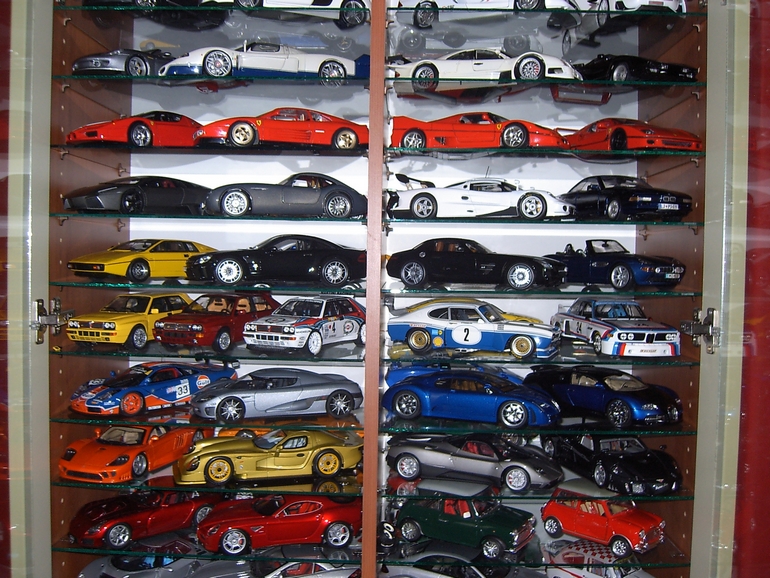 Tips Menjadi Kolektor Miniatur Mobil