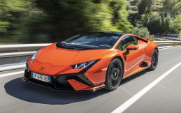 Lamborghini Investasi Pengembangan Bahan Bakar Sintetis