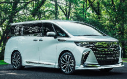 Toyota Alphard Makin Eksklusif Pakai Body Kit Modellista