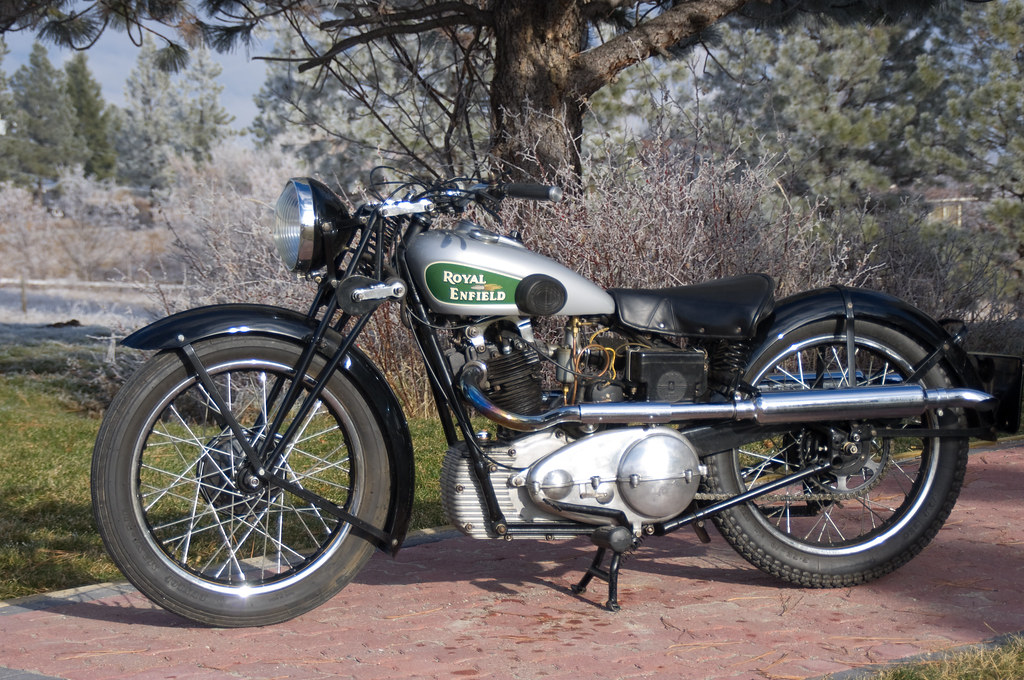 Royal Enfield Bullet, Legenda 90 Tahun yang Tetap Merajai Jalanan