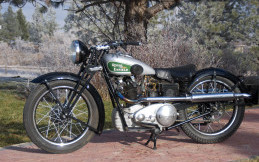 Royal Enfield Bullet, Legenda 90 Tahun yang Tetap Merajai Jalanan