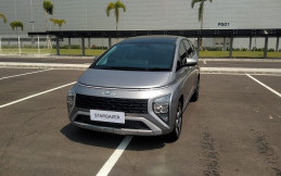 Video First Impression Hyundai Stargazer Prime