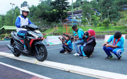 Astra Honda Motor Latih 150 Pelajar Kampanyekan Safety Riding Melalui Blog