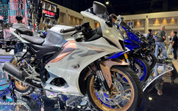 Tampil Mencolok, Yamaha R15 V4 Gold Rose 2025 Resmi Meluncur