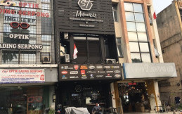 ST Motorworks, Menawarkan Apparel Modern dan Klasik 