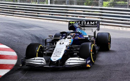 Nicholas Latifi Dehidrasi Selama Balapan di Monako