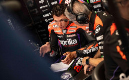 Cedera Tangan, Aleix Espargaro Terpaksa Absen dari MotoGP Sachsenring Jerman