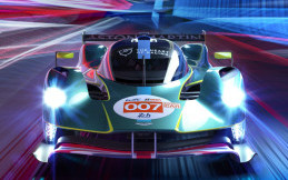Siap Berlaga di 24 Hours Of Le Mans, Aston Martin Valkyrie AMR-LMH Resmi Meluncur