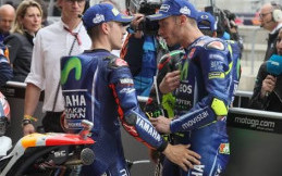 Vinales Sempat Rendah Diri Berduet dengan Rossi