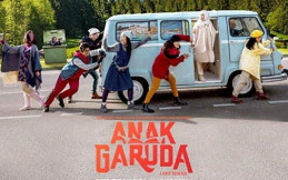 Intip Ulasan Renault Estafette, Mobil Dalam Film Anak Garuda