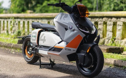 Motor Listrik BMW CE 04 Meluncur di Indonesia, Harga Rp 380 Juta