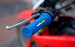 Hayaidesu Luncurkan Handgrip Terbaru untuk Berbagai Jenis Motor, Berikut Harganya