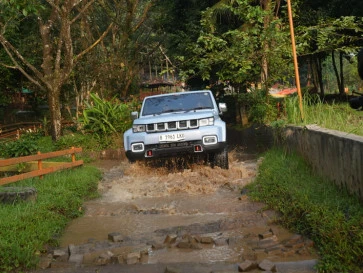 BAIC BJ40 Plus 4WD Shift on the Fly, Aktif di Kecepatan 20 Kpj