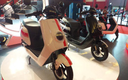 3 Skuter Listrik NIU Diboyong Utomocorp di IIMS 2021