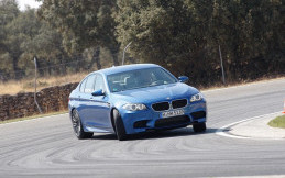 Yuk! Mengenal Understeer dan Oversteer, Serta Cara Mengatasinya