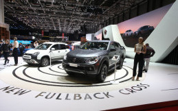 Fullback Cross, Mobil Pikap Double Cabin Terbaru Produksi Fiat