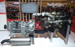 Mesin Hino J08E Dipajang di GIIAS 2021, Senjata Teknologi Tembus Euro4