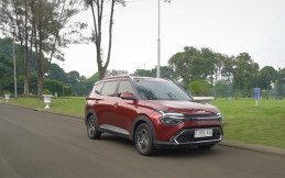  Test Drive Kia Carens 1.5L IVT 7-Seater, Mobil Keluarga yang Kompak