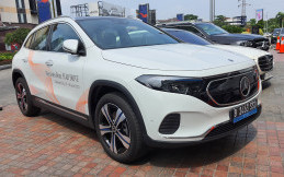 Galeri Mercedes-Benz EQA 250 Art Line