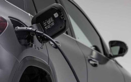 Mercedes-Benz Punya Flexible Charging System, Harganya Rp34 Jutaan