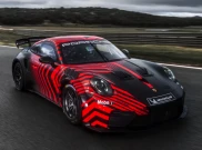 Porsche 911 GT4 R Resmi Diperkenalkan, Siap Balapan di 2027