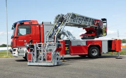 MAN L32A-XS, Ini Truk Tangga Damkar Listrik Pertama di Dunia yang Punya Bobot Di Bawah 16 Ton!