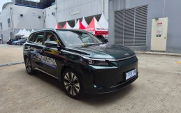 DFSK E5 Plus Tantang Para Rival, SUV PHEV 6-Seater dengan Fitur Melimpah