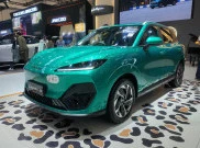 Lepas E4 EV yang Resmi Melantai di Tanah Air
