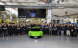 Lamborghini Rayakan Produksi Huracan ke-10.000 Unit