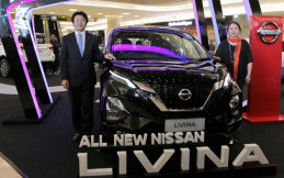 Dua Mobil Baru Nissan yang Berlimpah Teknologi Ada di Surabaya 