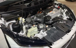 Pembalap Rifat Sungkar Takjub Keiritan New Mitsubishi XForce HEV