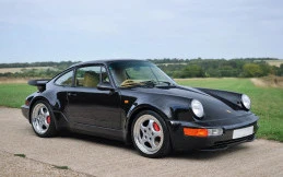 Porsche 911 Turbo 3.6 1993: Ikon Poster Bad Boys di Lelang