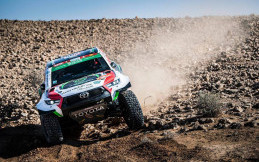 Dakar 2022 Etape 4: Catatan Waktu Beda Tipis, Yazeed Al-Rajhi Jadi Pemenang Trek Riyadh