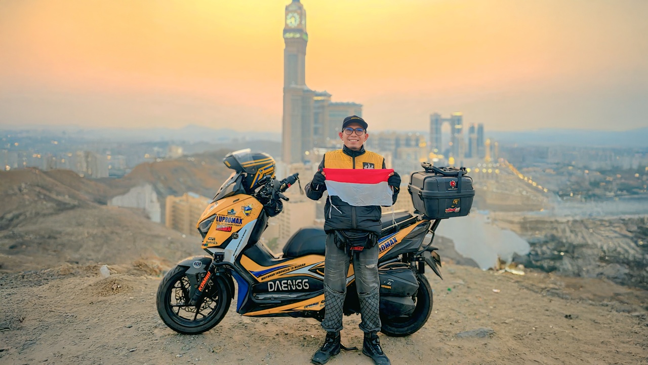 Pria Ini Umroh ke Mekah Naik Yamaha Xmax, Tempuh Jarak 27 Ribu Km