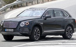 Bentley Bentayga Plug-in Hybrid Datang Tahun Depan