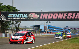 Konsisten Menggelar Balap, Honda Raih Penghargaan