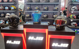 Helm NJS ZX-1R GT dan Kairoz GT Carbon Meluncur di IMOS 2024, Harga Rp2 Jutaan