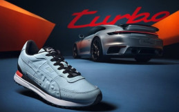 Dibanderol Rp2 Jutaan, Sepatu Porsche Hanya Diproduksi 911 Unit untuk Rayakan 50 Tahunnya