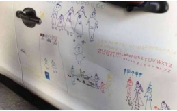 Sayang Anak, Pria Ini Membolehkan Putrinya Corat-coret Mobil