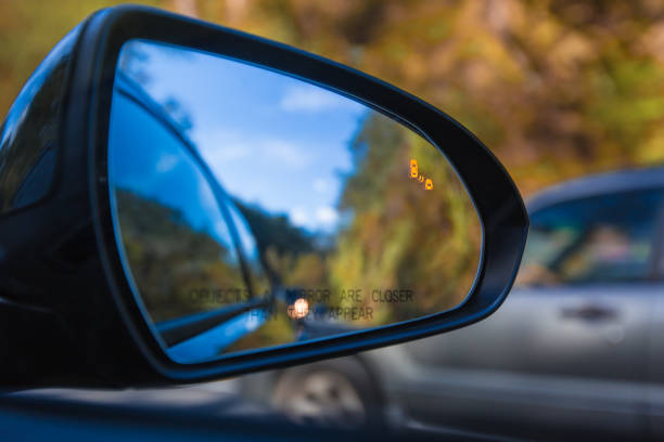 Sering Dianggap Sama, Ini Perbedaan Blind Spot dan Black Spot