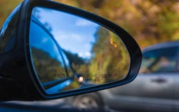 Sering Dianggap Sama, Ini Perbedaan Blind Spot dan Black Spot