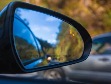 Sering Dianggap Sama, Ini Perbedaan Blind Spot dan Black Spot