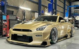 Kuhl Racing Pamer Toyota Prius dan Nissan GT-R R35 di TAS 2024